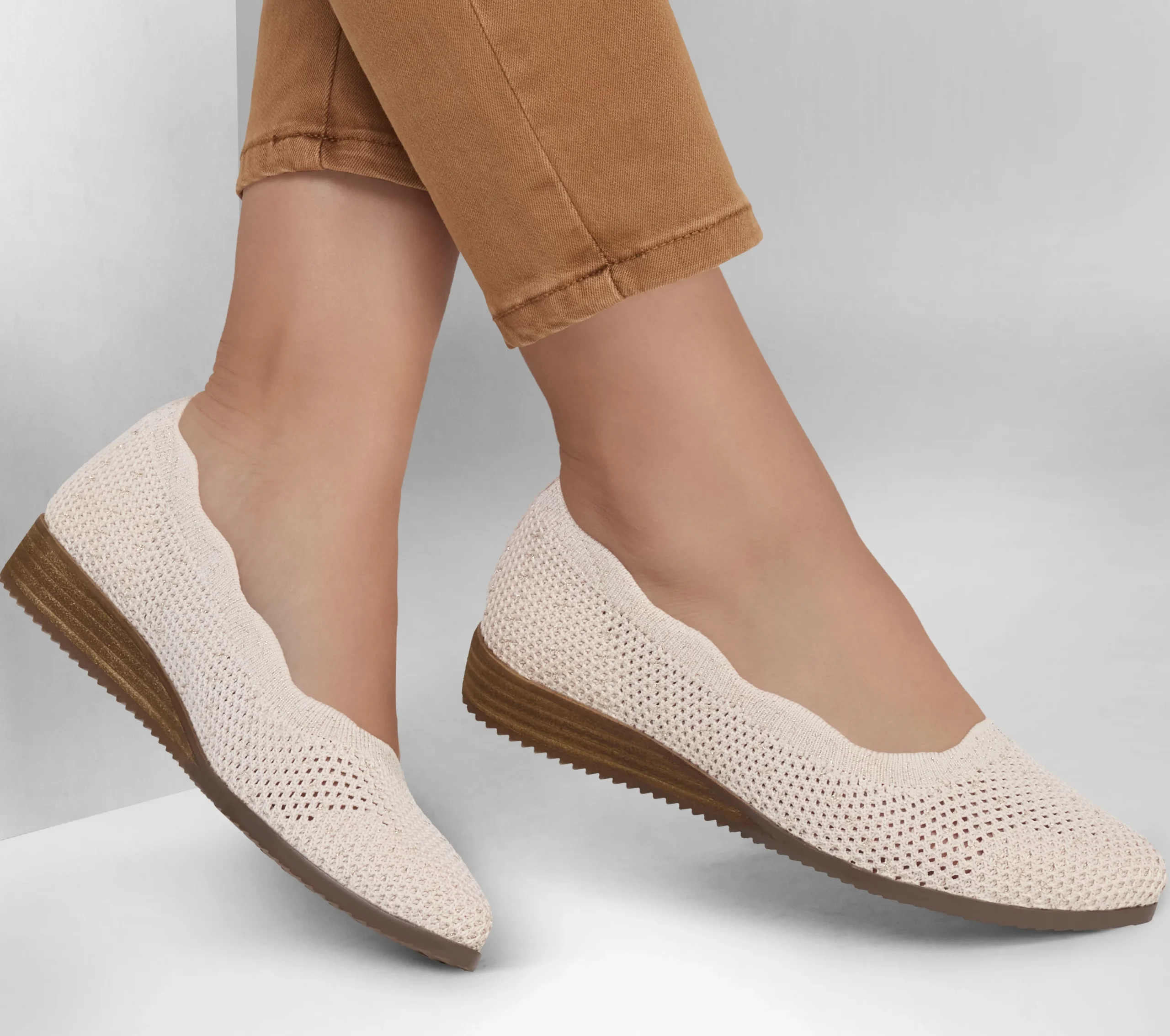 SKECHERS Cleo Sawdust - Real Living>Mujer Calzado Plano|Cuñas