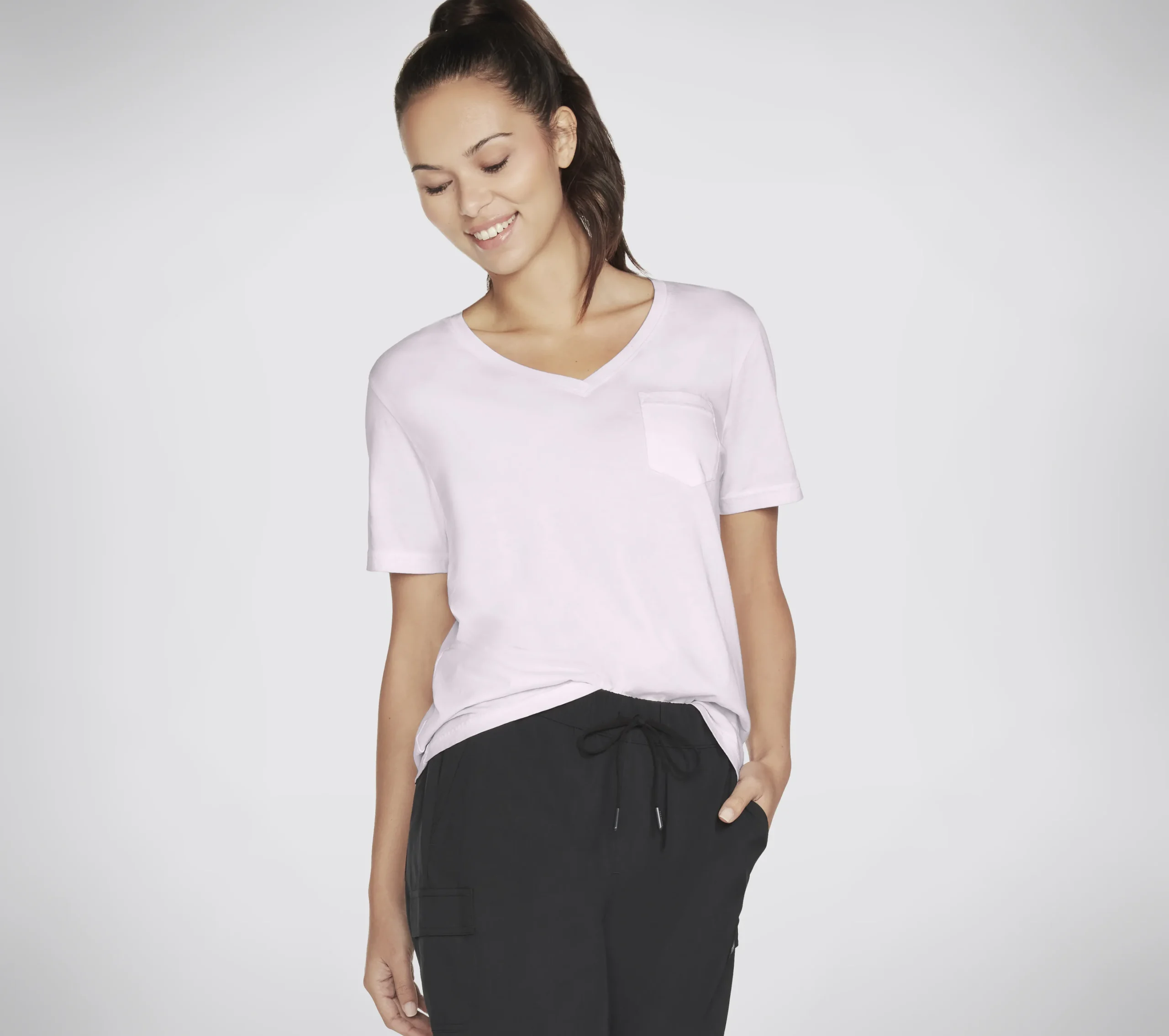 SKECHERS Diamond Wash Hatha V-Neck Pocket Tee>Mujer Tops Y Partes De Arriba|Tops Y Partes De Arriba