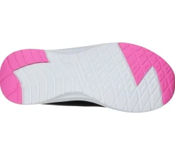 SKECHERS Dynamic Tread><noscript><img width=