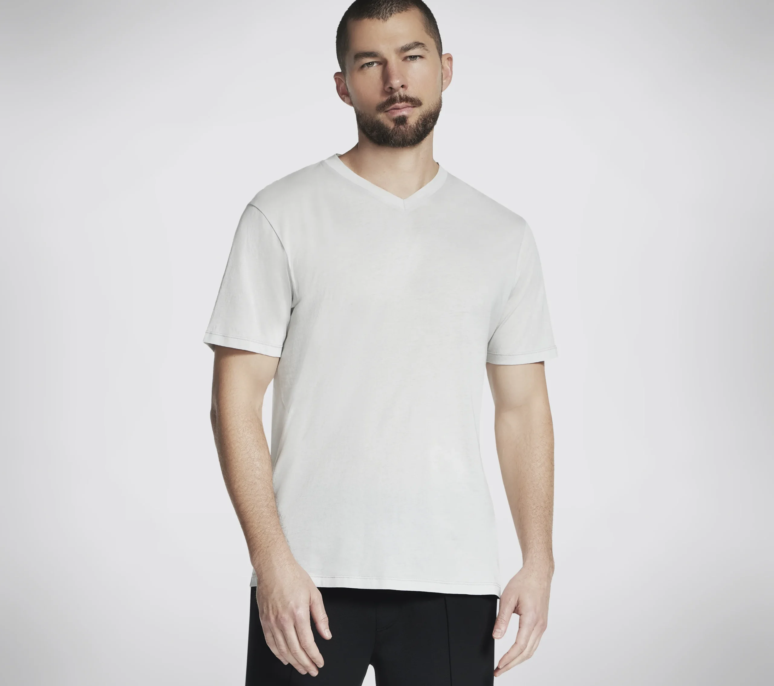 SKECHERS GO DRI Pima Signature V-Neck>Hombre Partes De Arriba|Partes De Arriba