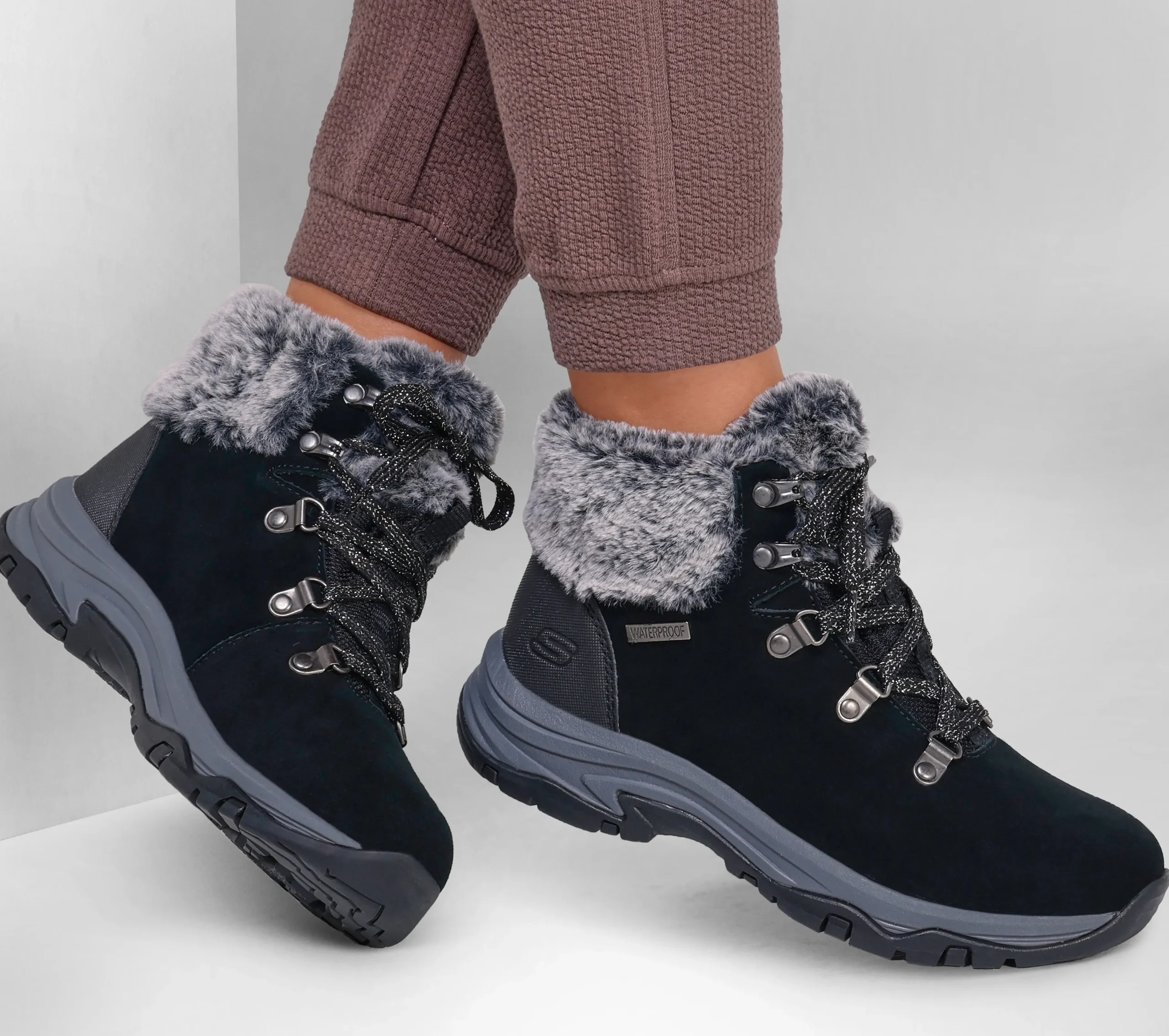 SKECHERS Relaxed Fit: Trego - Falls Finest>Mujer Botas