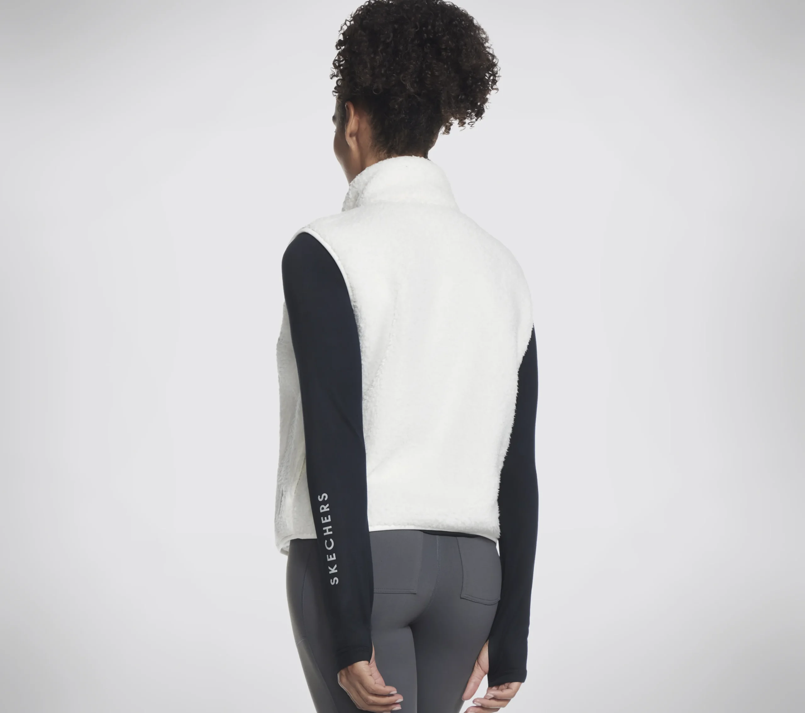 SKECHERS Skech Sherpa Cropped Vest>Mujer Tops Y Partes De Arriba|Tops Y Partes De Arriba