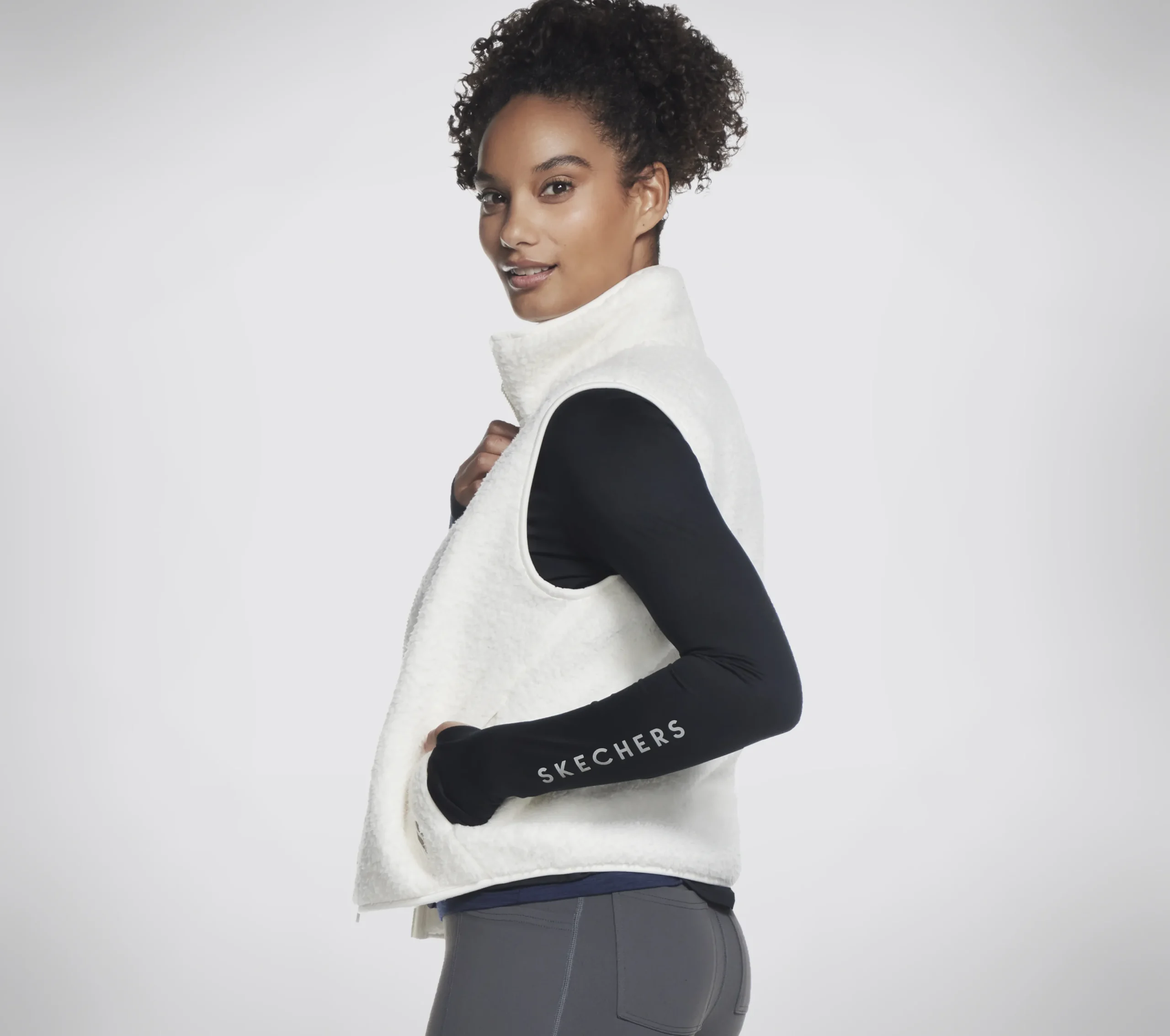 SKECHERS Skech Sherpa Cropped Vest>Mujer Tops Y Partes De Arriba|Tops Y Partes De Arriba